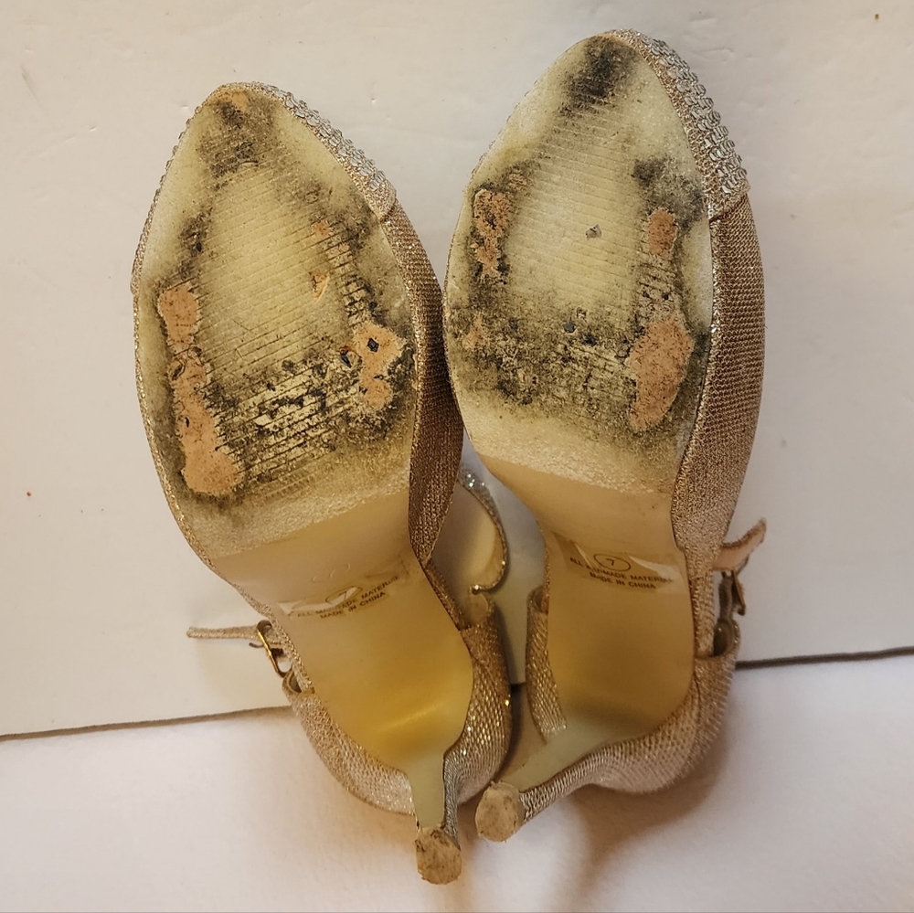 High heels - Picture 5 of 5